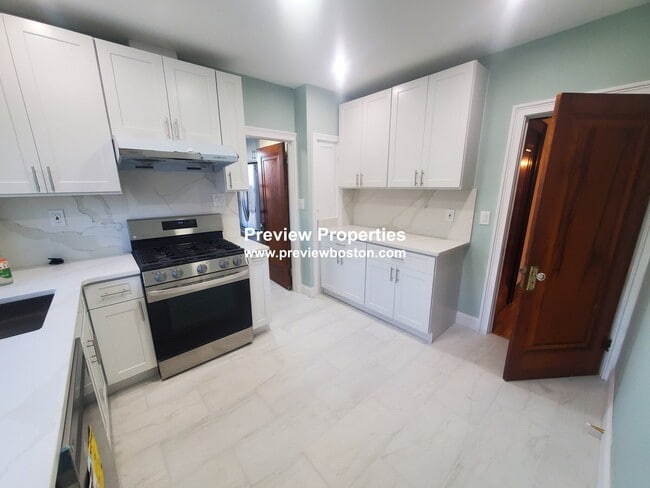 Photo - 294 Market St Unidad P