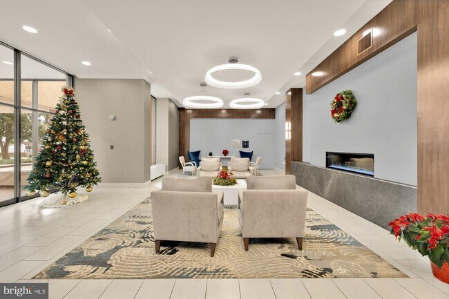 Photo - 4515 Willard Ave Unidad 2320S