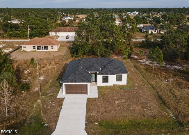 Photo - 987 Edgerton Ave