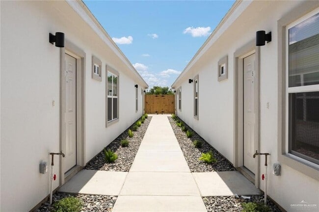 Photo - 740 N Alamo Rd Unit 17