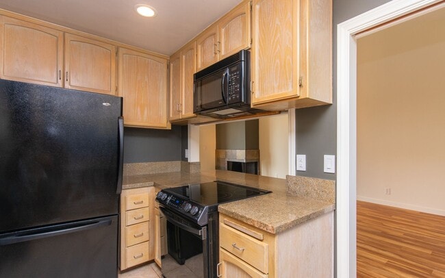 Photo - 2 Bedroom, 2 Bath Bristol Cove Condo Unidad 8