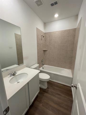 Photo - 3700 Milkweed Rd
