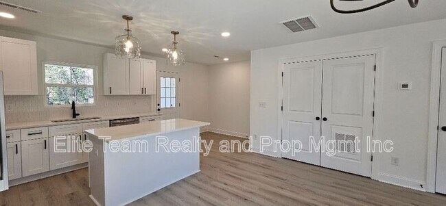 Photo - 382 W Moore Ave