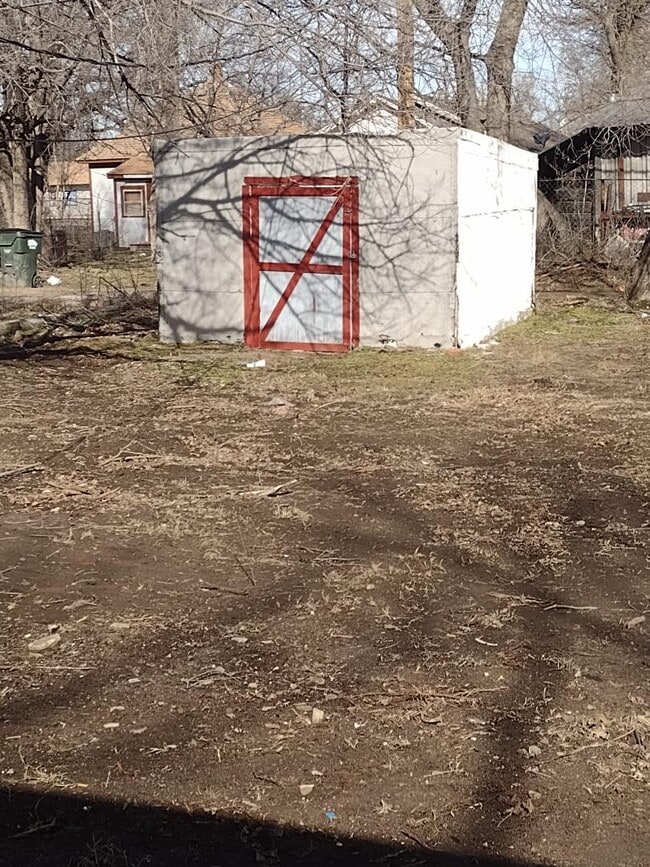 Photo - 1528 E 3rd Ave