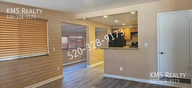 Photo - 1719 E Warren Pl