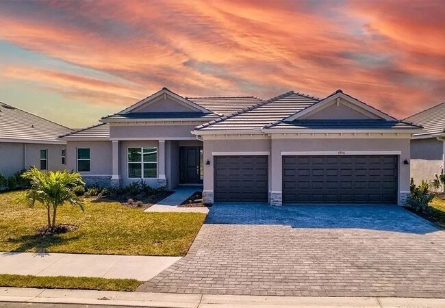 Photo - 7796 Lakes Edge Ln