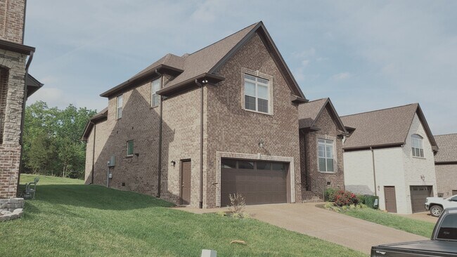 Photo - 712 Brooke Cv