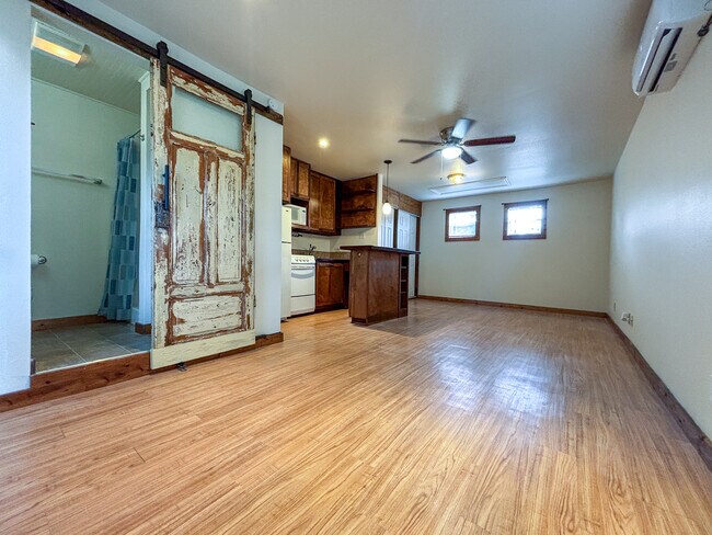 Photo - 280 Ridgeview Dr