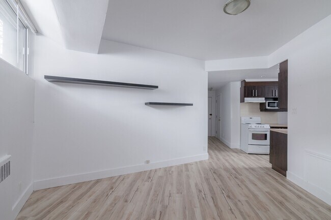 Photo - 3010 Av. Van Horne Unit 3