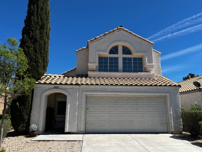 Building Photo - LARGE DESERT SHORES HOME, 4 BD 2.5 BATH, VAULTED CEILINGS, INCREDIBLE VALUE