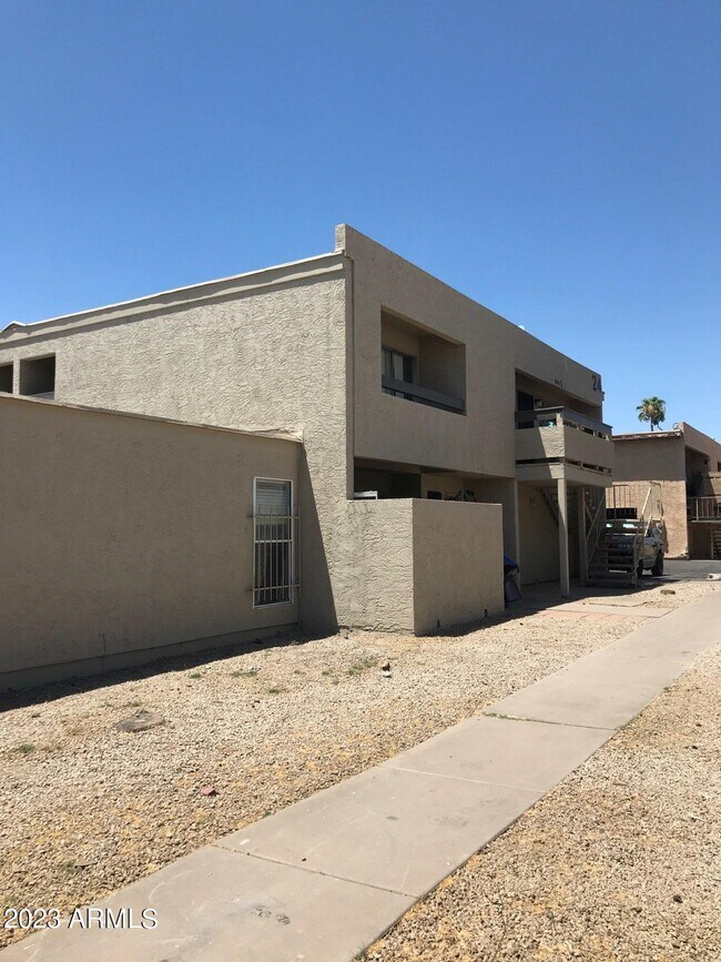 Photo - 2678 N 43rd Ave Unit B