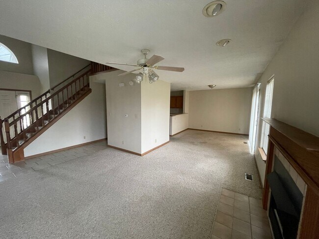 Photo - 3029 Butterfield Court Unit B