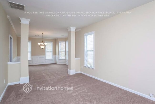 Photo - 4392 Walforde Blvd