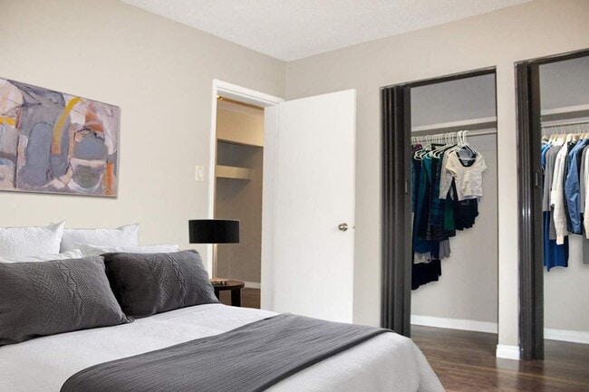 Photo - Eastwood Manor