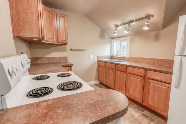 Photo - 3919 Creston Ave Unidad 3