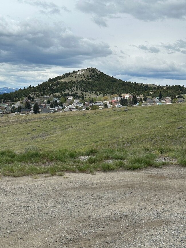 Photo - 801 N Montana St