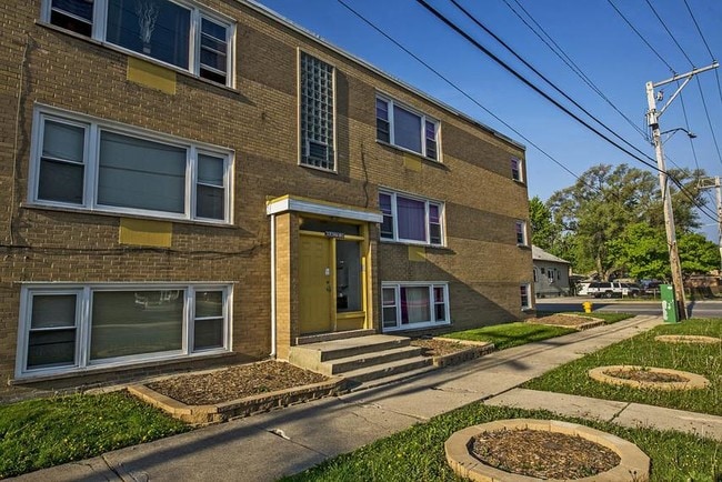 Building Photo - 12507 S Ashland Ave Rental