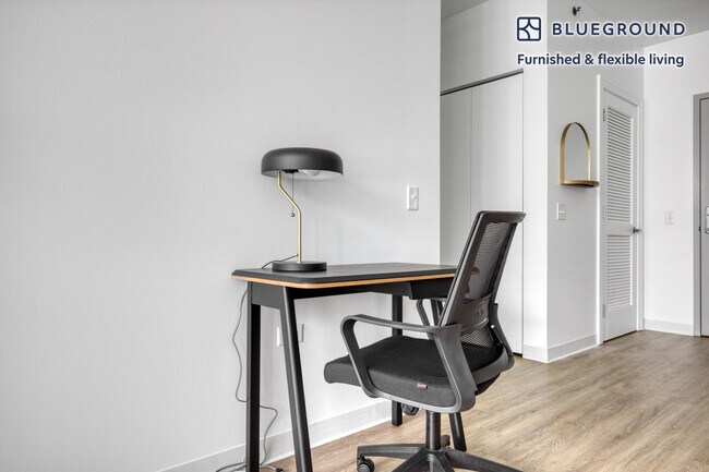 Photo - 808 W Van Buren St Unidad SI FL7-ID533