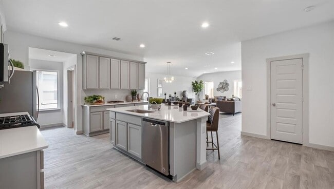 Photo - 1135 Sommerville Dr