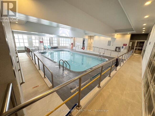 Photo - 18 Hollywood Ave Unité 307