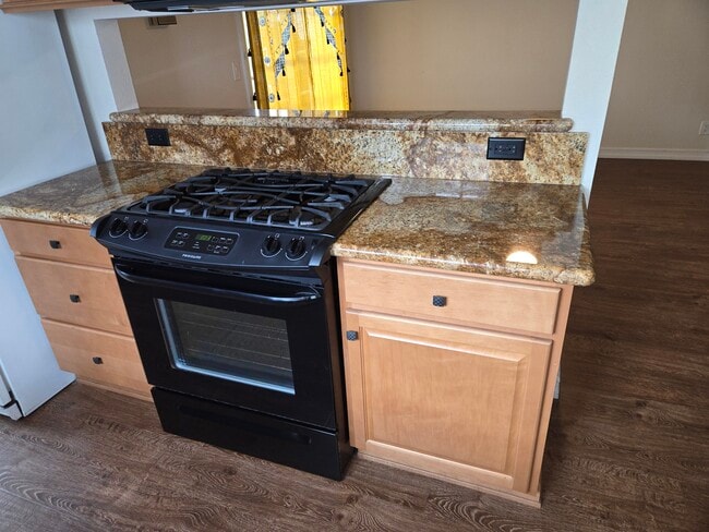 Photo - 7796 Essex Dr Unit 00