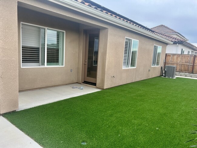 Photo - 634 Wood Crest Ave