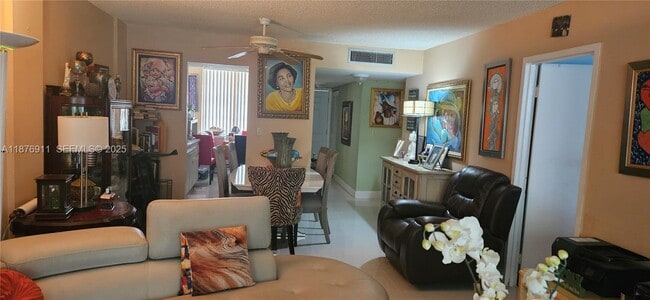 Photo - 2649 NW 48th Terrace Unidad 338