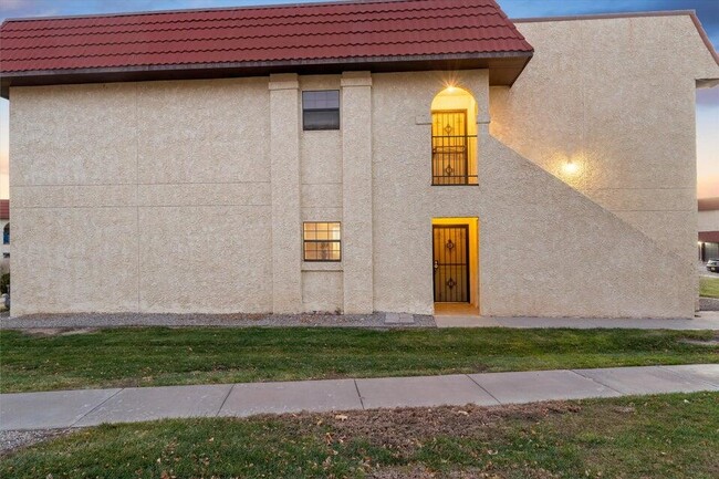 Photo - 833 Country Club Dr SE Unit 1A