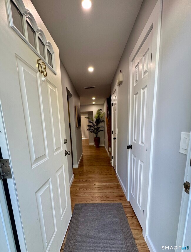 Photo - 25 Padanaram Rd Unit APT 63