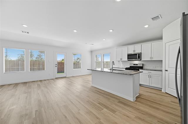 Building Photo - 6645 Vly Lk Ln