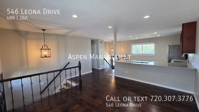 Photo - 546 Leona Dr