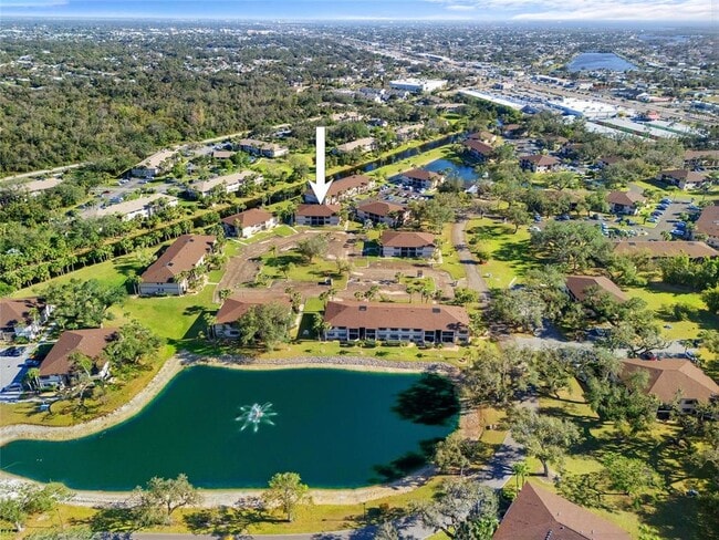 Photo - 19505 Quesada Ave Unidad EE204