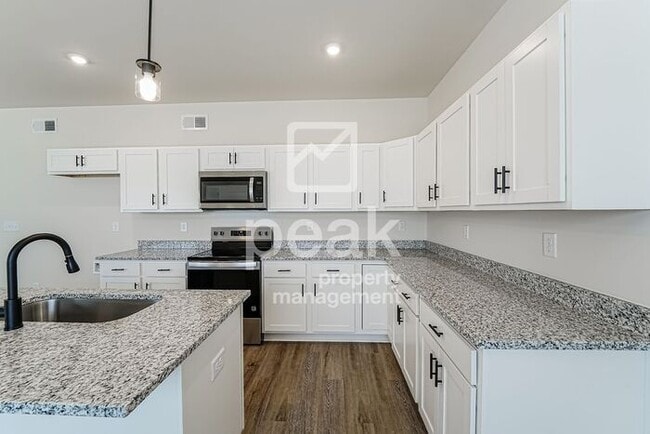 Photo - 1900! 3Bed,2Bath in Pleasant Grove AL! Available Soon!