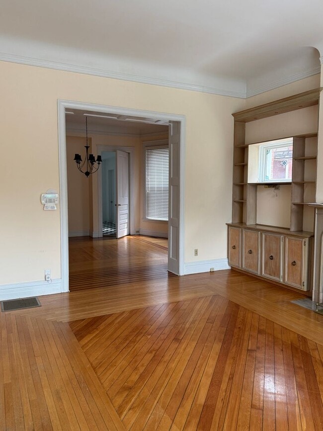2340 Grandview Ave Unit 1