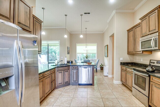 Photo - 1 Slate Blue Pl Unit SI ID1546260P