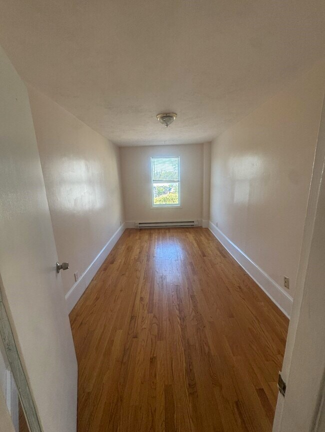 40 Robin St