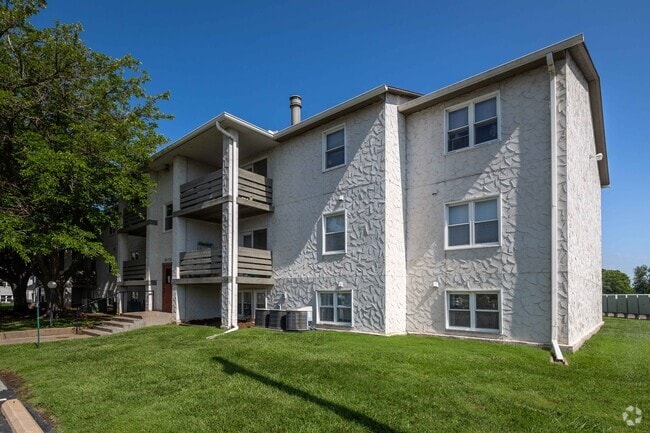 Maple Ridge Apartments