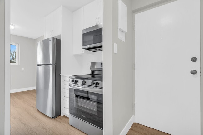 Photo - 1220 Hamilton St