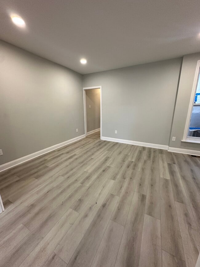 Photo - 5216 Florence Ave