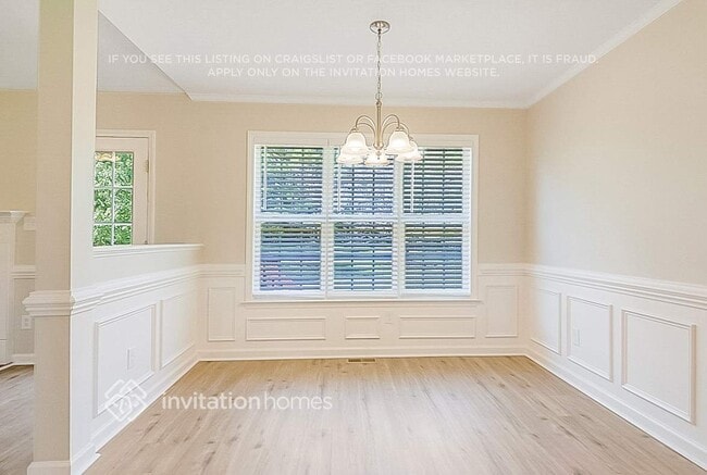 Photo - 119 Woodsorrell Ct