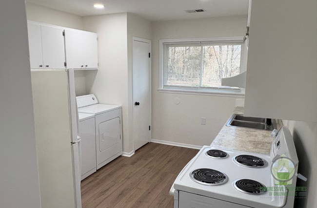 Photo - 2610 State Park Rd