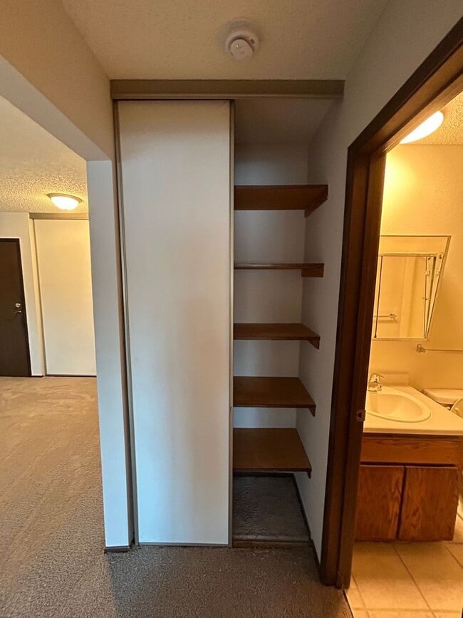 Photo - 1 Bedroom 1 Bathroom on the Second Floor. Unit RHS LONS-#16