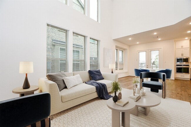 Photo - 6562 Scarlet Pond Ln