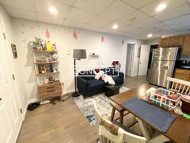 Photo - 77 Park Dr Unit B