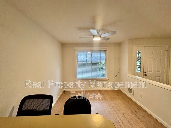 Photo - 13717 NE 87th St