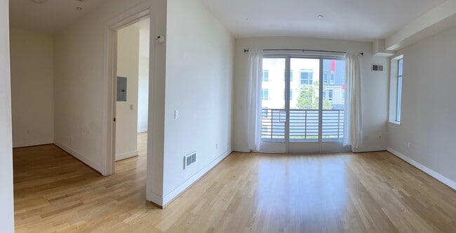 Photo - 1020 Jackson St Unidad #406