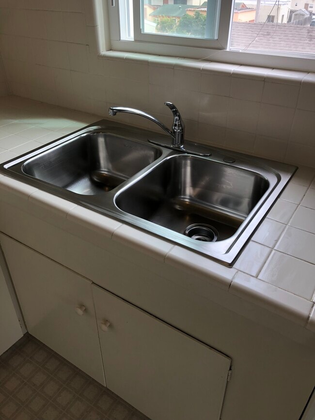 Photo - 339 Monroe St Unit 339