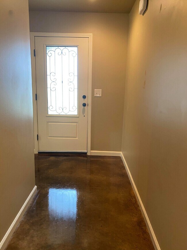 Charming 3 Bedroom Home with 2 Full Baths Apartment Jonesboro, AR