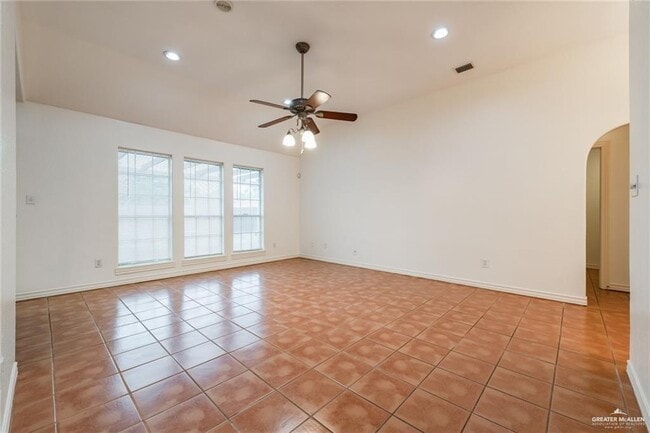 Photo - 18 N 30th St