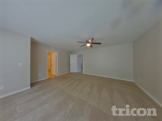 Photo - 2480 Marthas Ridge Dr